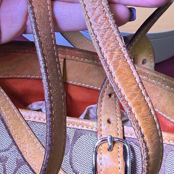 FINAL MARKDOWN Coach City Tote with Signature Logo in Tan and Brown - Picture 10 of 16